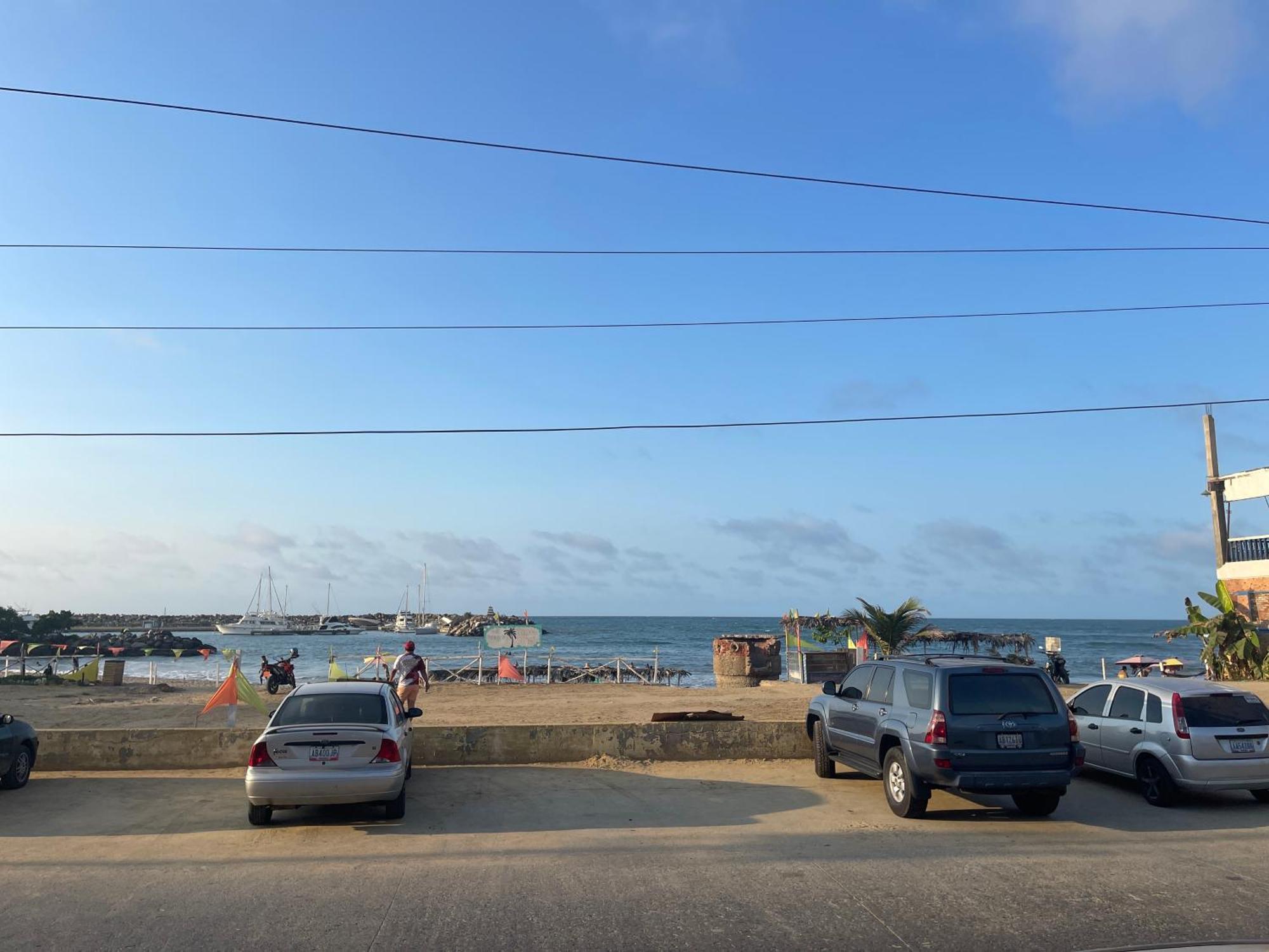Hotel Brisas Del Mar 2022 Catia La Mar Exterior photo